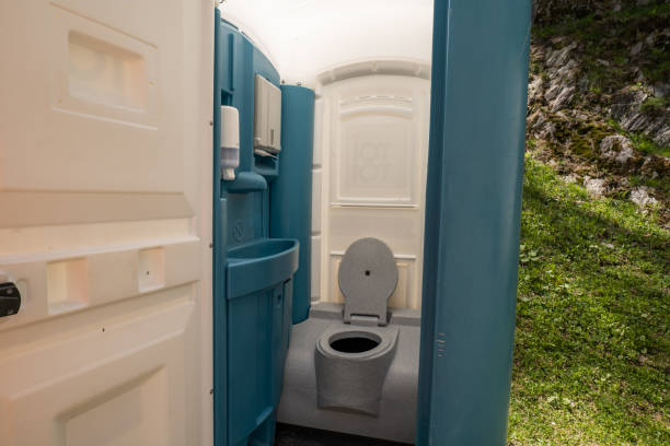 Best Long-term porta potty rental  in Moweaqua, IL