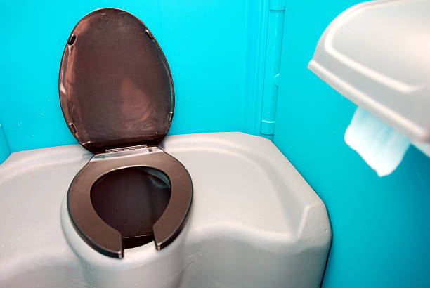 Best Portable toilet rental cost  in Moweaqua, IL