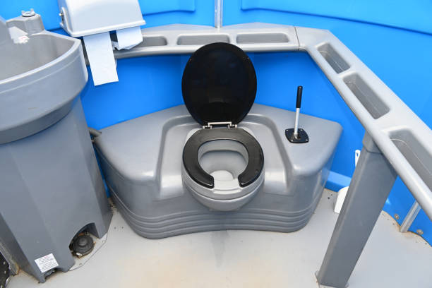 Professional porta potty rental in Moweaqua, IL