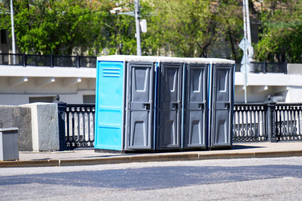 Best Porta potty rental near me  in Moweaqua, IL
